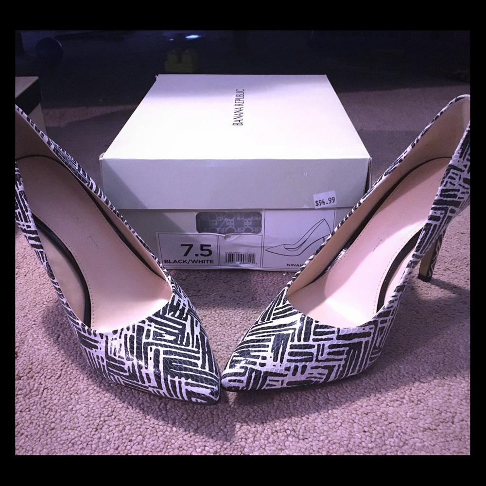 Banana Republic pumps